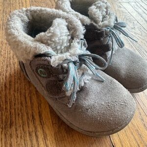 Merrell Gray Kids Boots with Fleece Lining